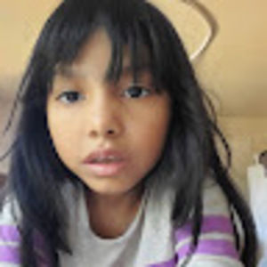 Meet your Posher, Adelina